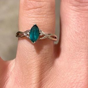 💚Emerald Ring💚